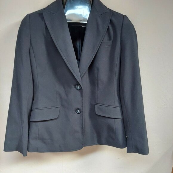 EMMA & JAMES Petite Womens 8P Notched Two-Button Blazer Jacket Black Lightweight - Picture 1 of 8